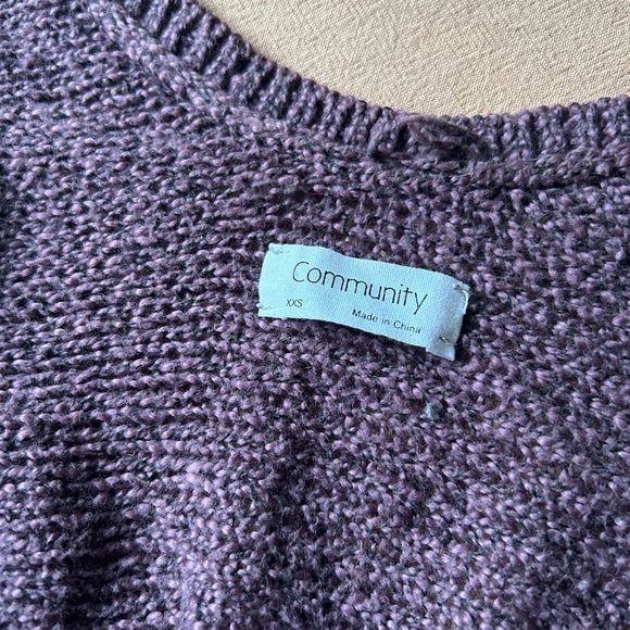 Purple Community shawl - Picture 2 of 3